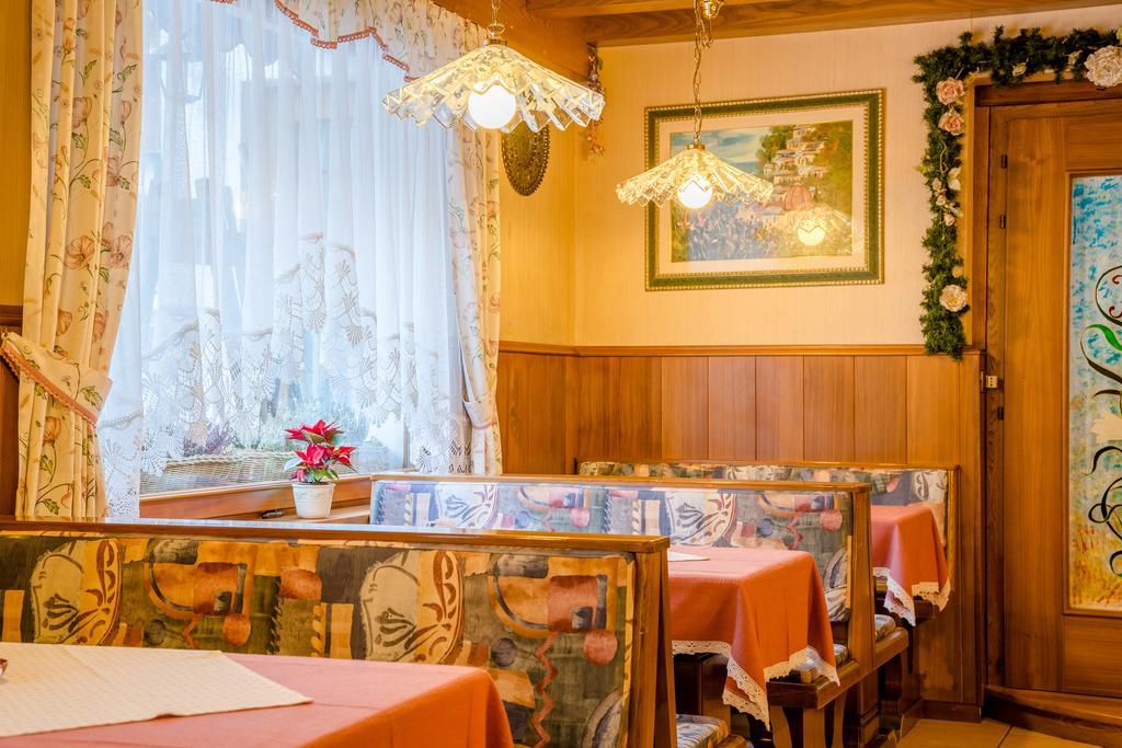 Albergo Genzianella Rocca Pietore Kültér fotó
